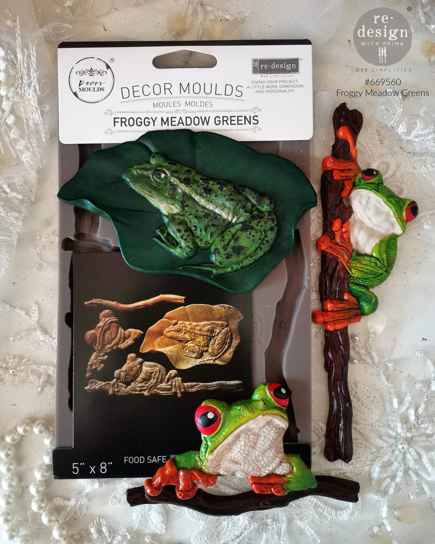 Froggy Meadow Greens Decor Moulds