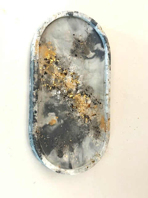 Handcrafted Geode Trinket Tray (Grey & White)