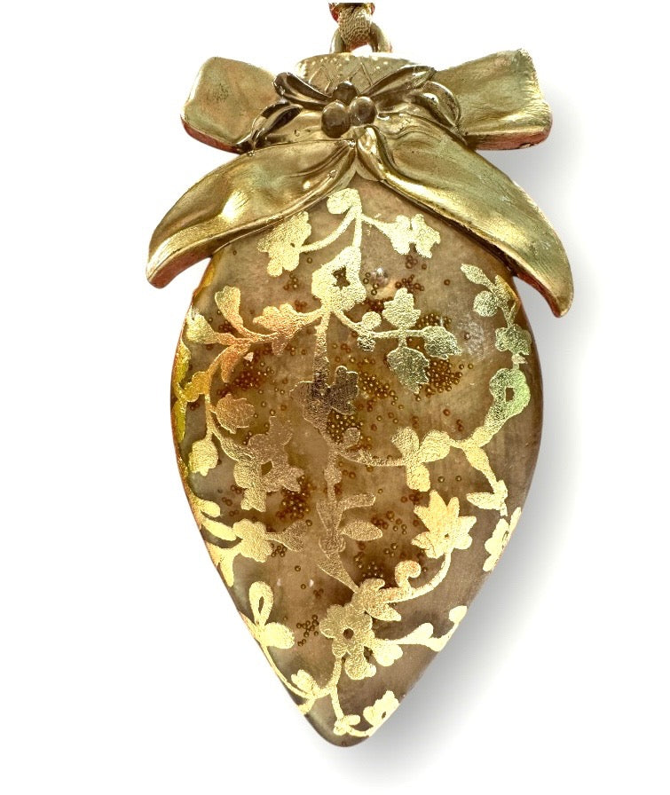 Teardrop Golden Bow Ornament