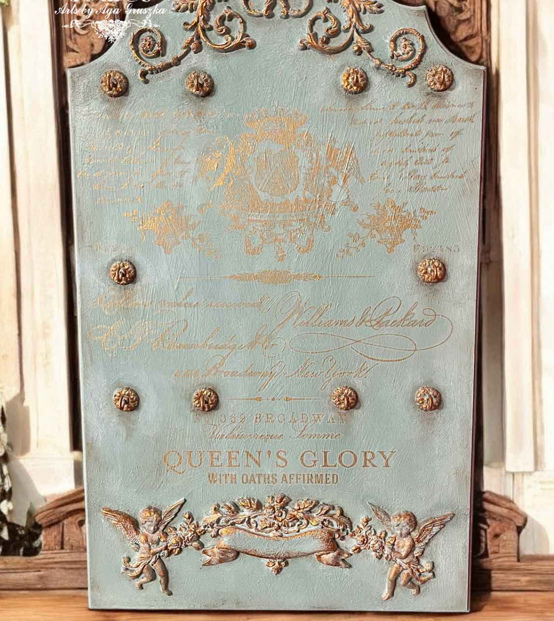 Queen's Glory Maxi Transfers