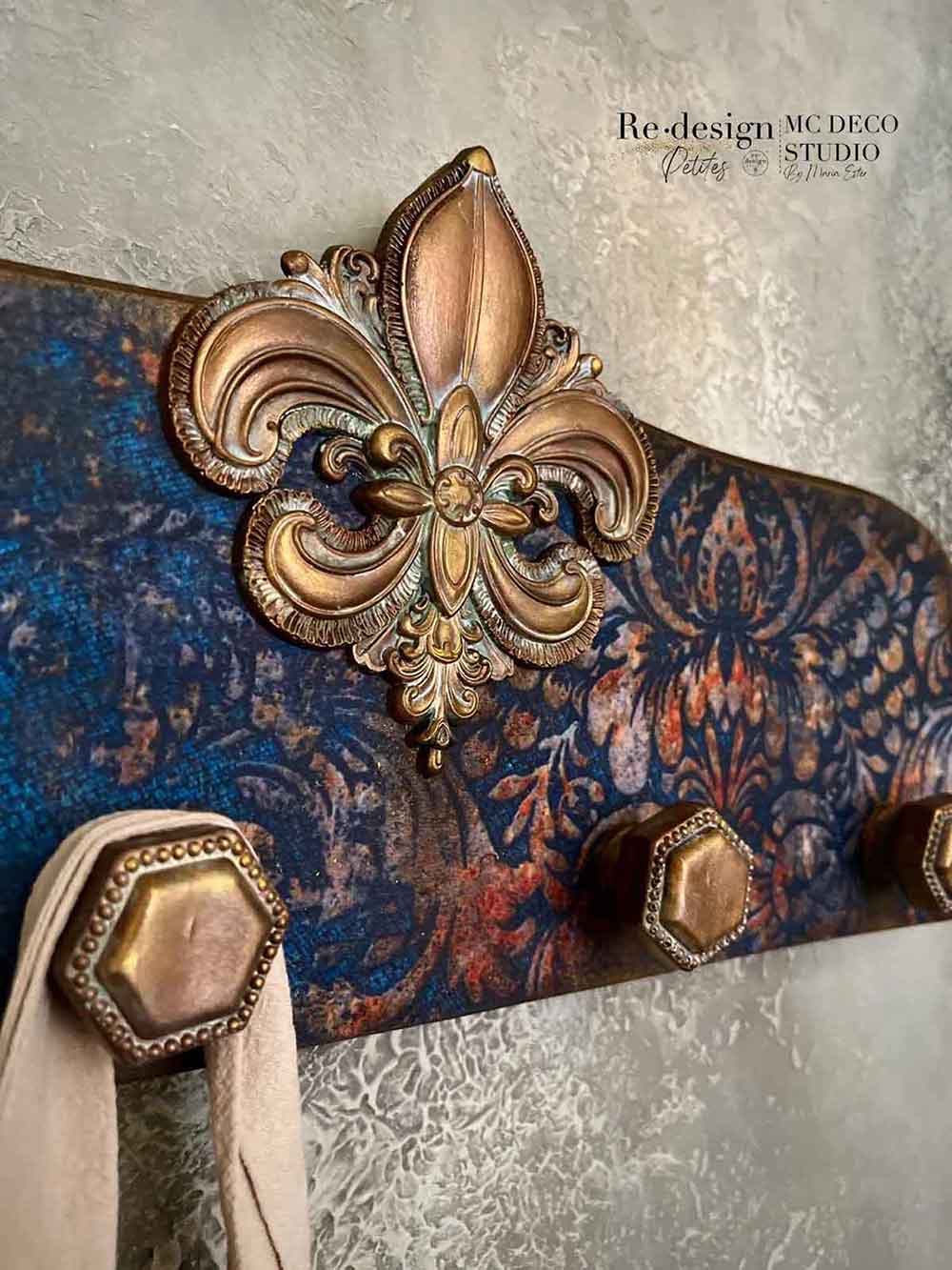 Salon De La Decor Moulds