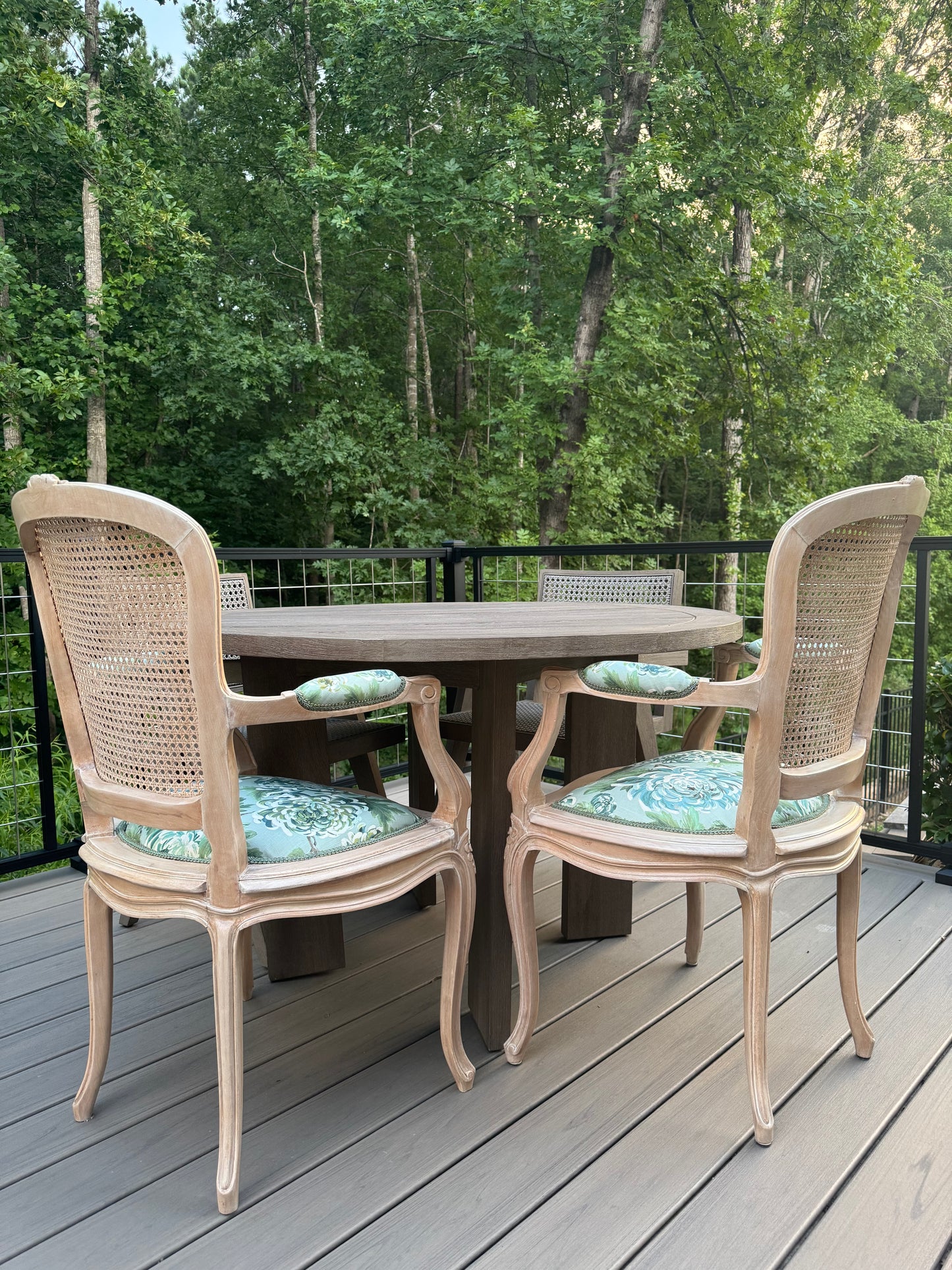 The Willow Chairs