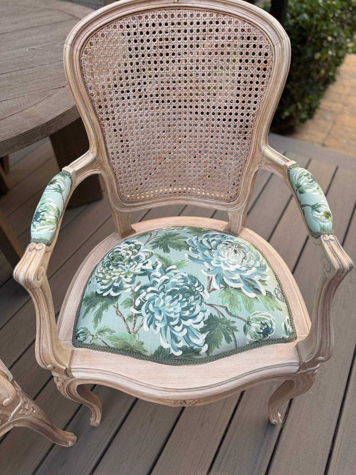 The Willow Chairs