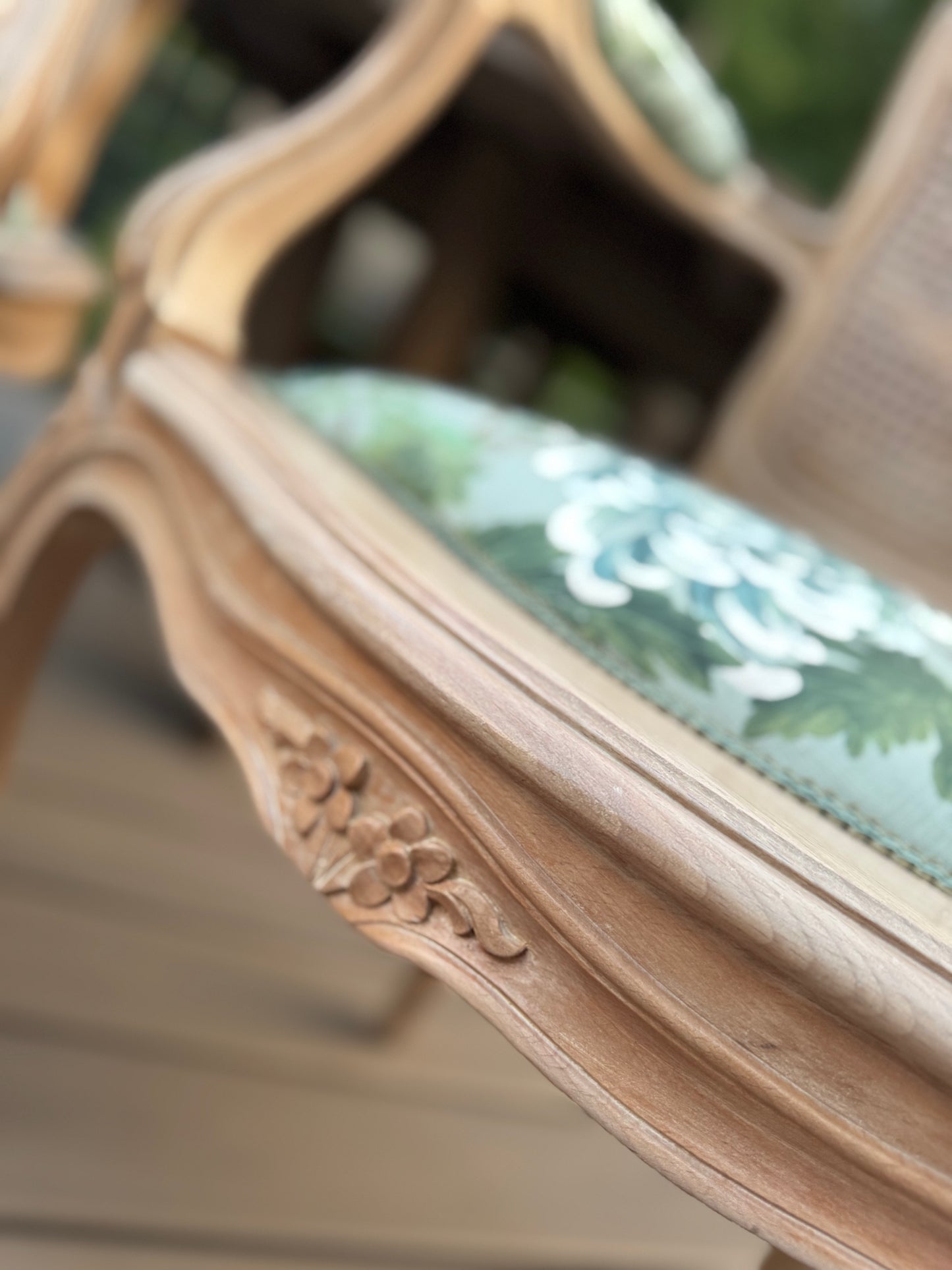 The Willow Chairs