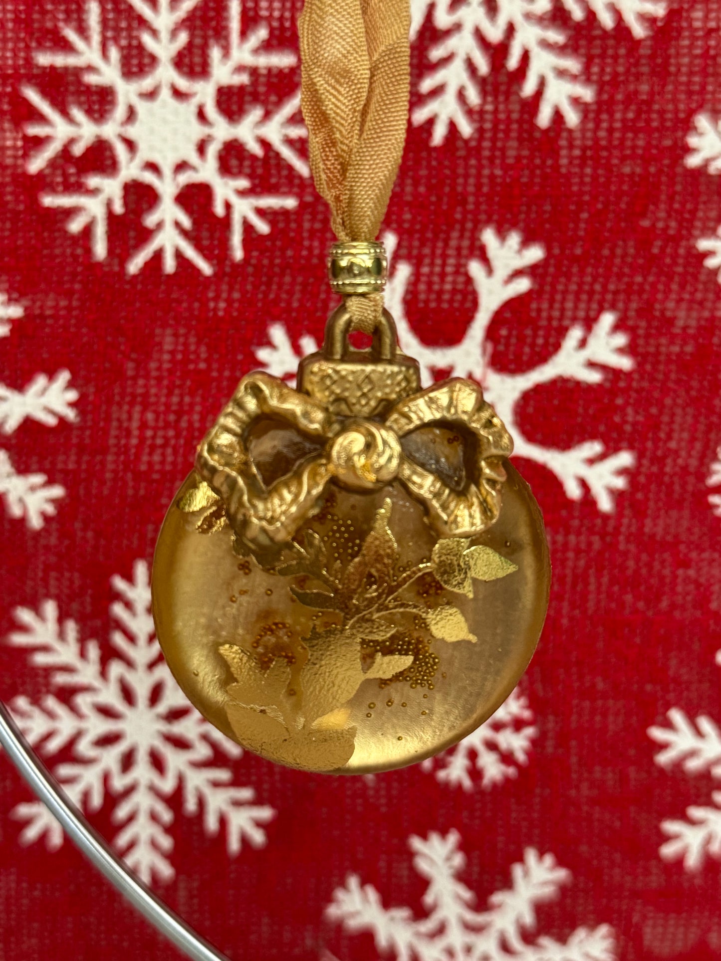 Round Golden Bow Ornament
