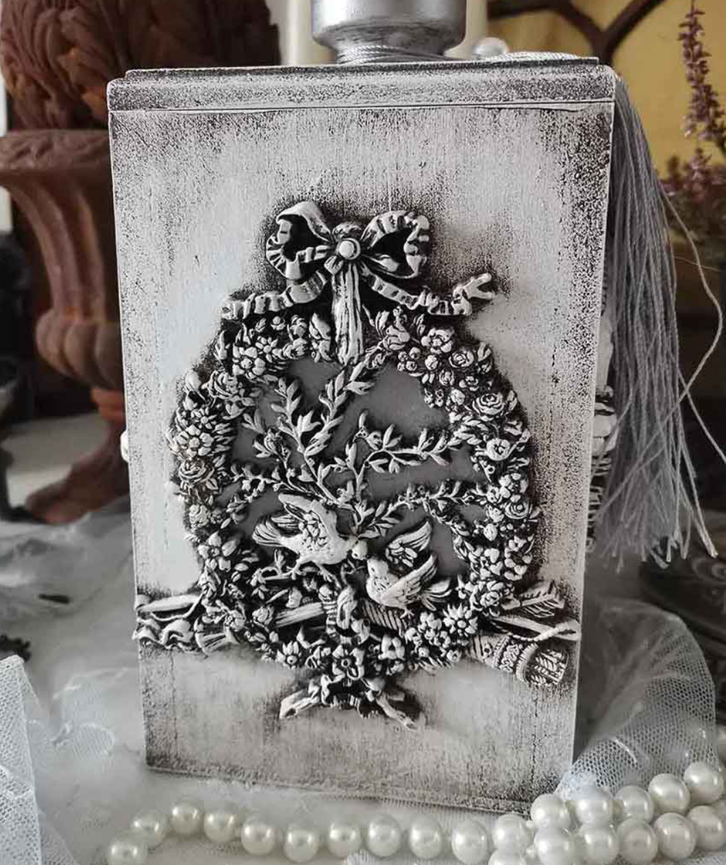 Salon De La Paix Decor Moulds