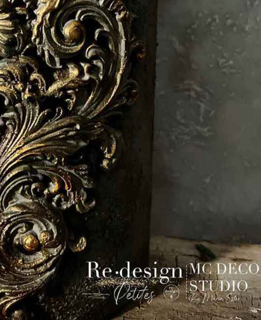 Salon De Le Belle Epoque Decor Moulds