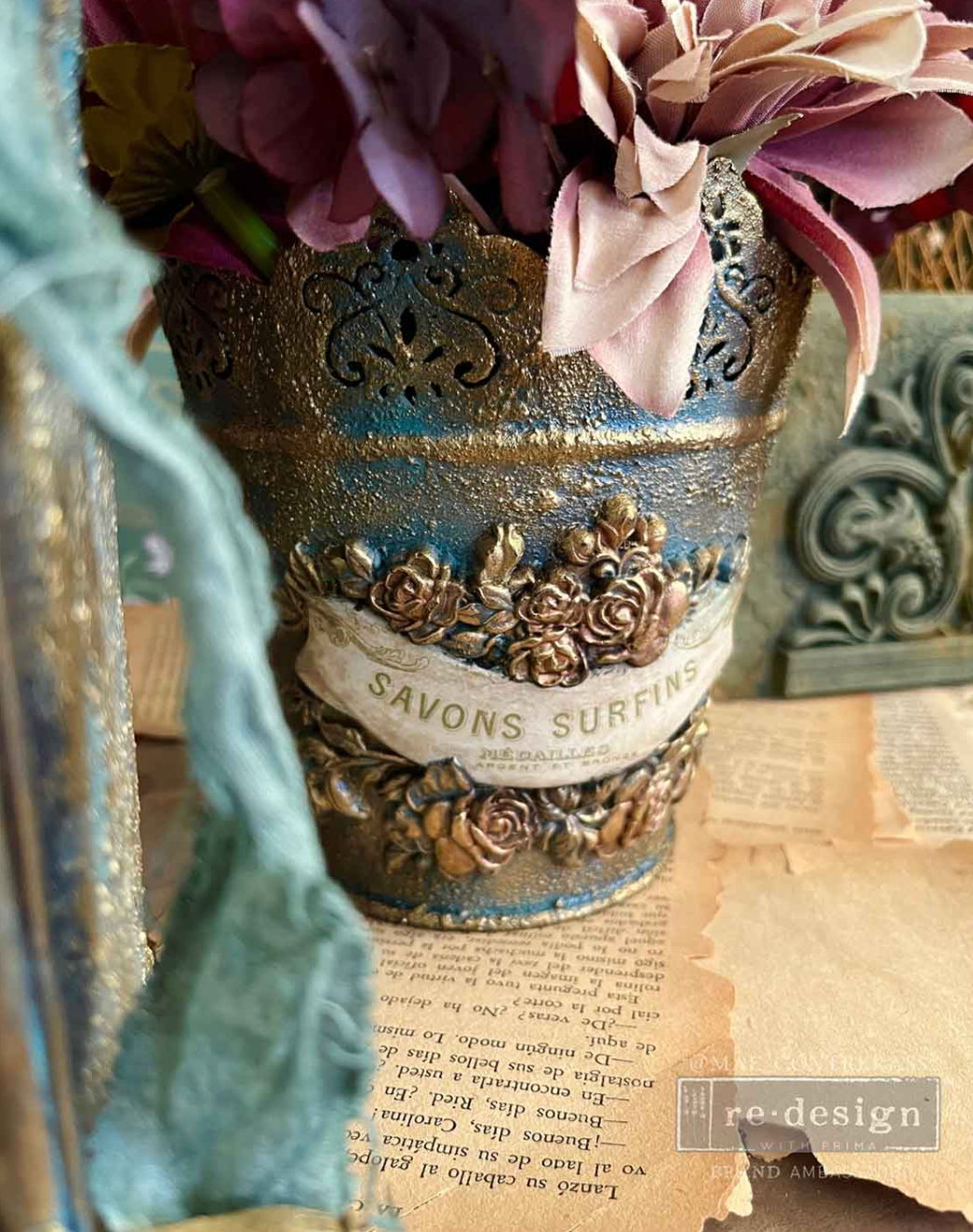 Blooming Banners Decor Moulds