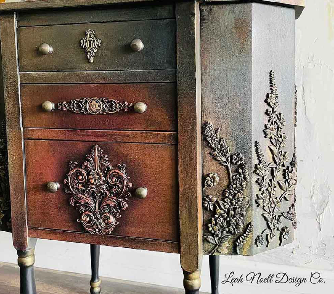 Country Blossom Decor Moulds